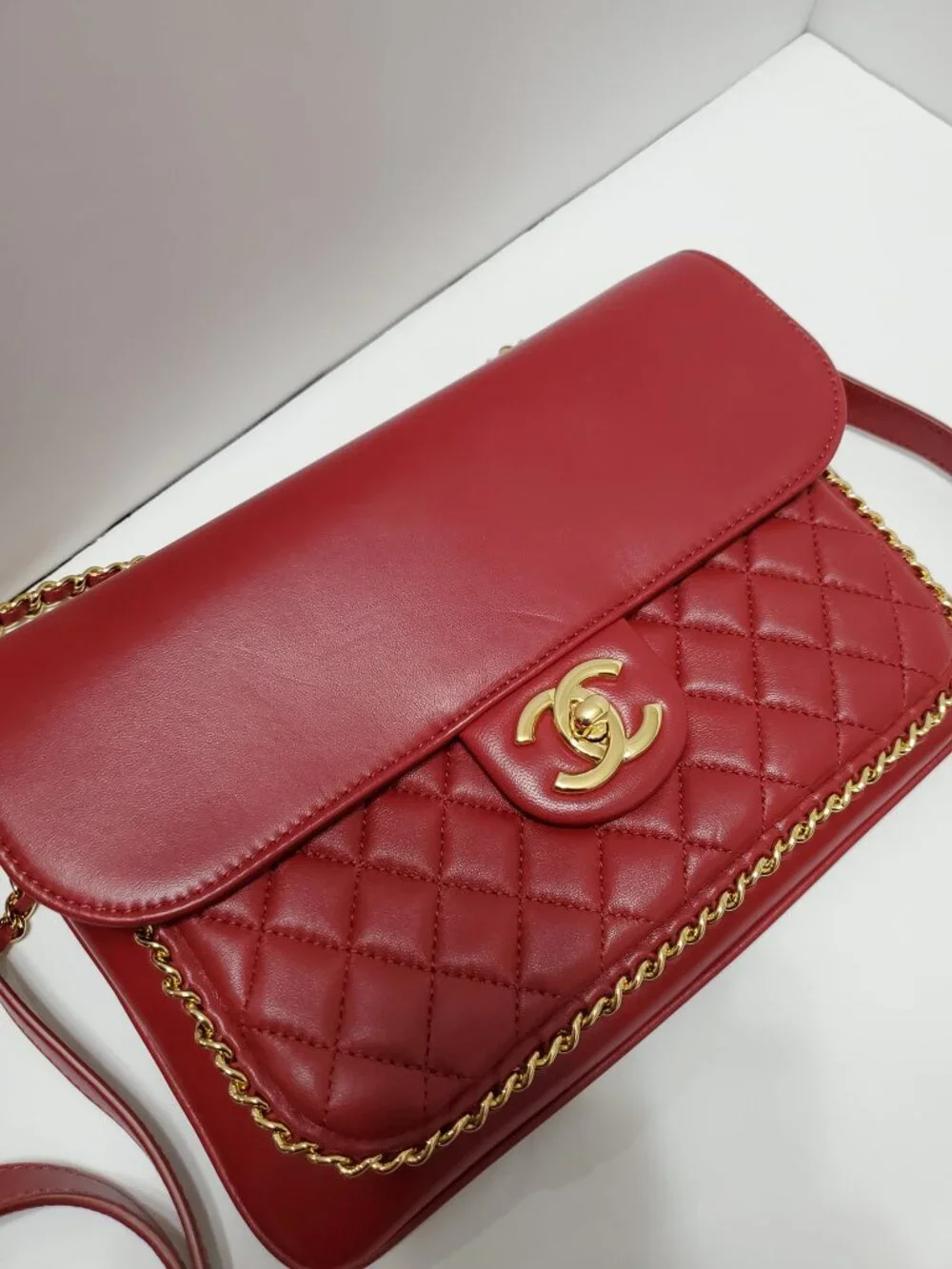 Chanel Unchained Red Leather Messenger Crossbody Flap Bag-NO DUST BAG